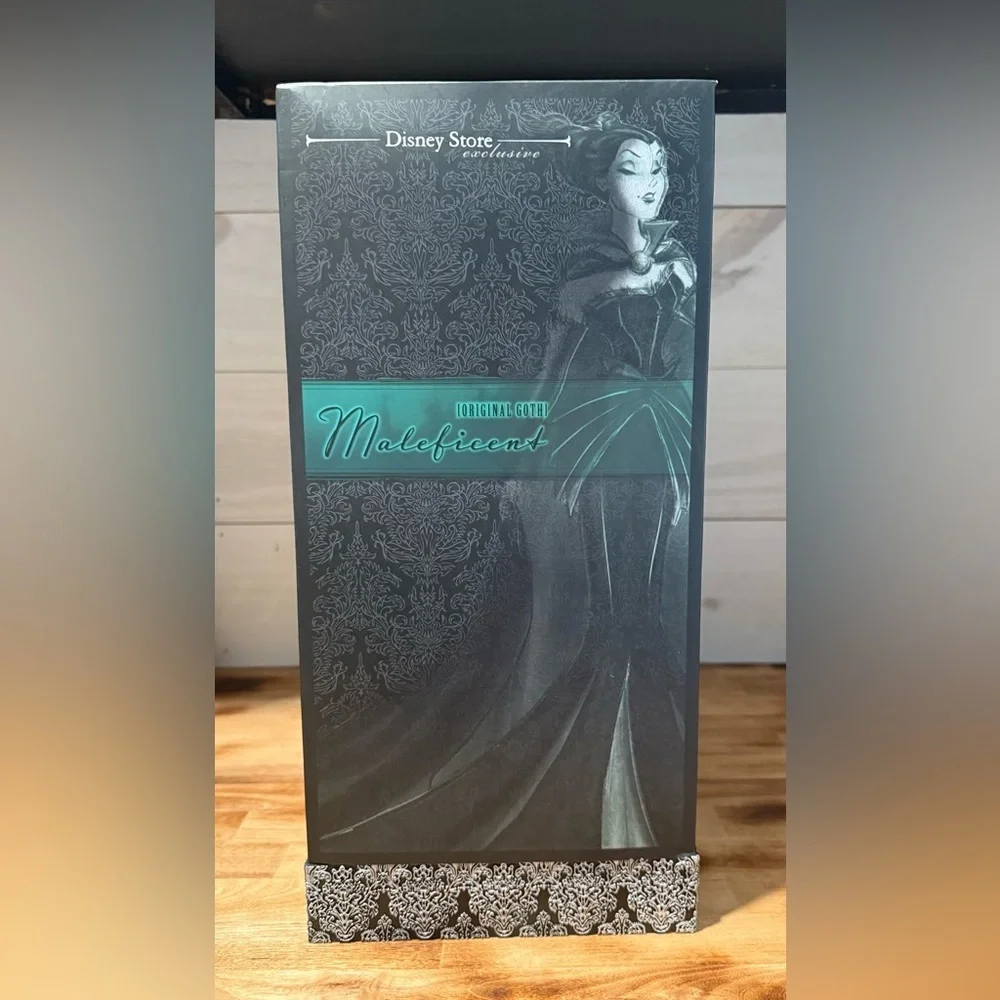 Disney Store Villains Designer Collection Maleficent Doll [Original Goth]